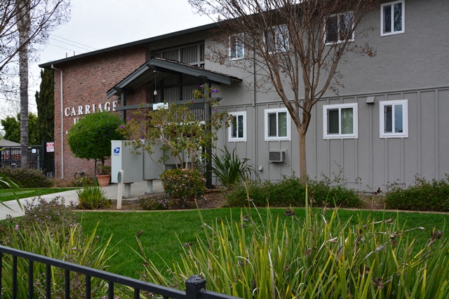 Carriage House Apartments photo 3